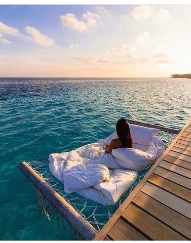 HULA HULA / Paradise Island